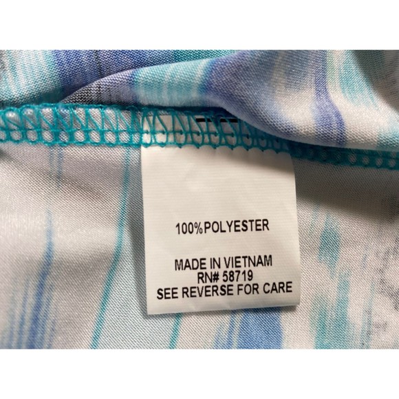 Simplicity Women’s Medium Top Green/Blue Round Neck Button Front 3/4 Sleeve EUC - Picture 8 of 8